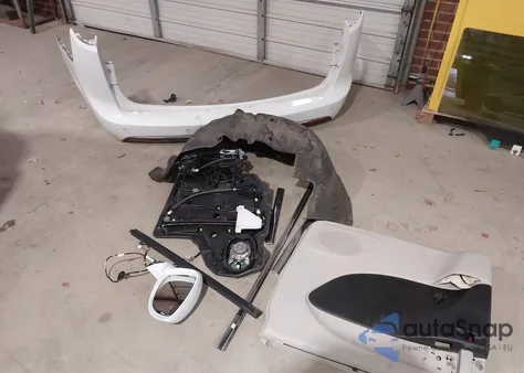 2018 Chrysler Pacifica Touring L z USA, uszkodzony, nr VIN 2C4RC1BG1JR316903